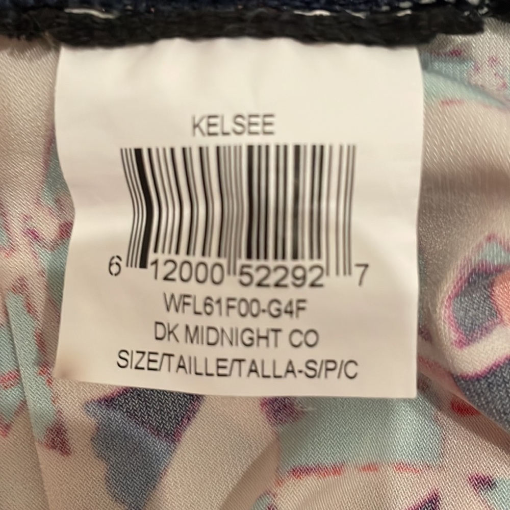 BCBGMaxAzria Kelsee Mosaic Maternity Printed Dress - Picture 9 of 13